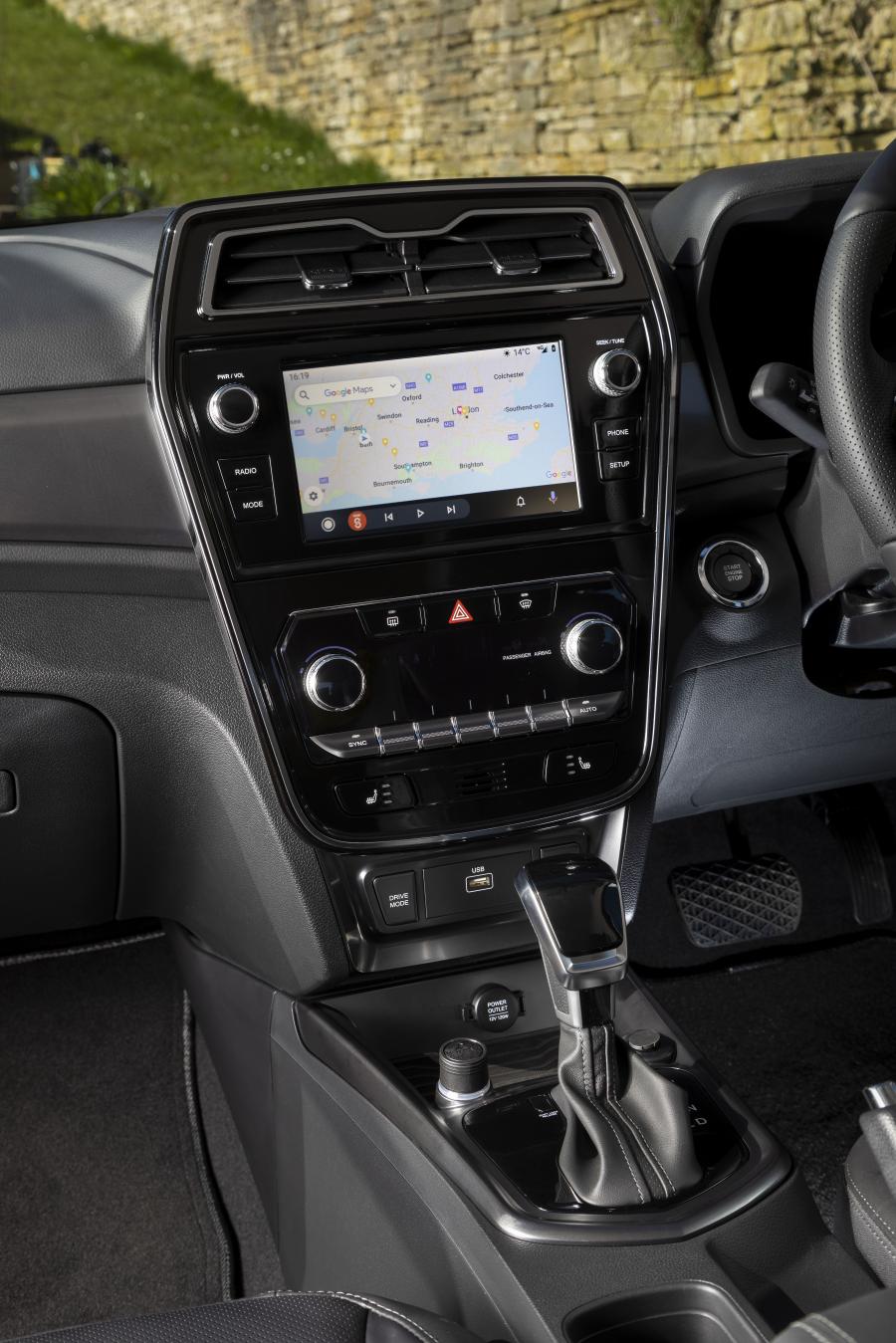 Торпедо SsangYong Tivoli Ultimate 2020 года  (UK) (фото 47 из 63)